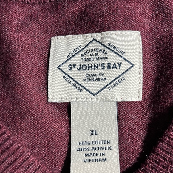 ST JOHN’s BAY ( XL) QUALITY MENSWEAR V-NECK BURGUNDY SWEATER PRE-OWNED - Picture 2 of 4